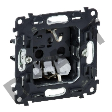 Силовая розетка Valena IN'MATIC. 2К+З 16А 250В с защитными шторками. Безвинтовые зажимы. 